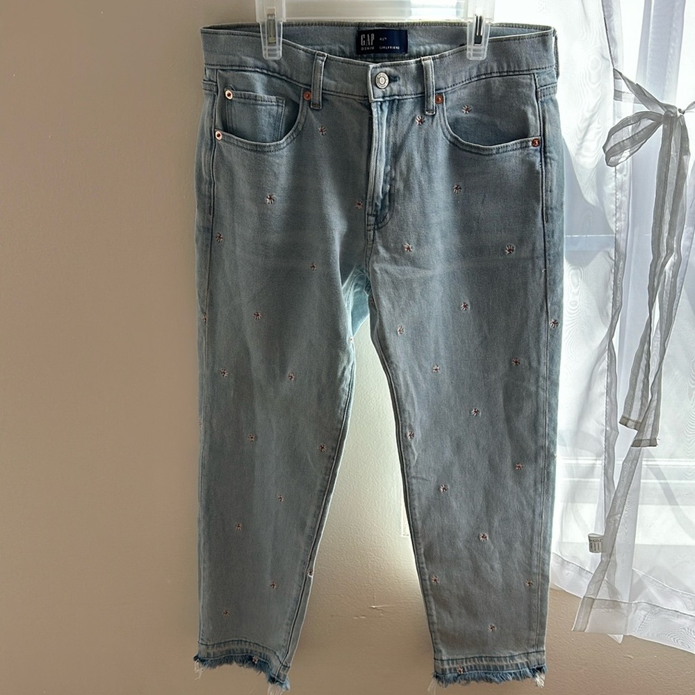 Gap Size 4 Flower Jeans (Girlfriend Style) / Never worn